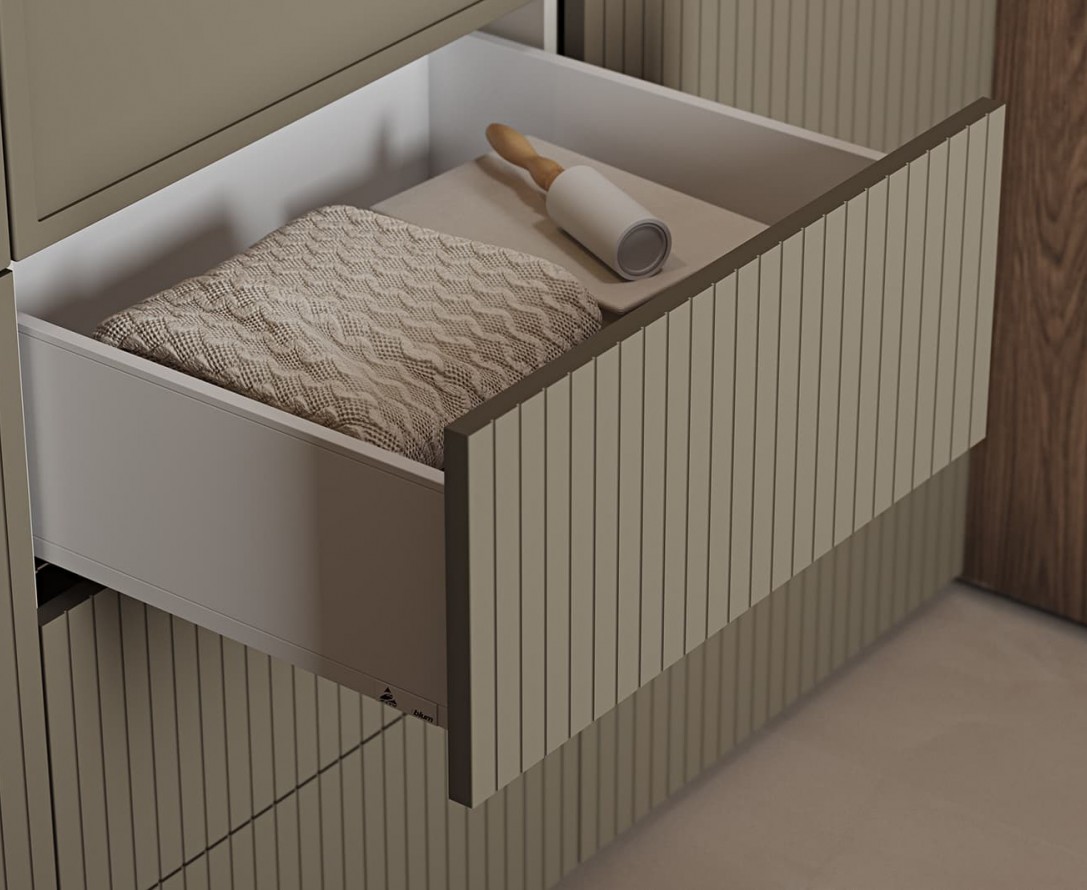 ГАРДЕРОБНЫЙ ШКАФ 27