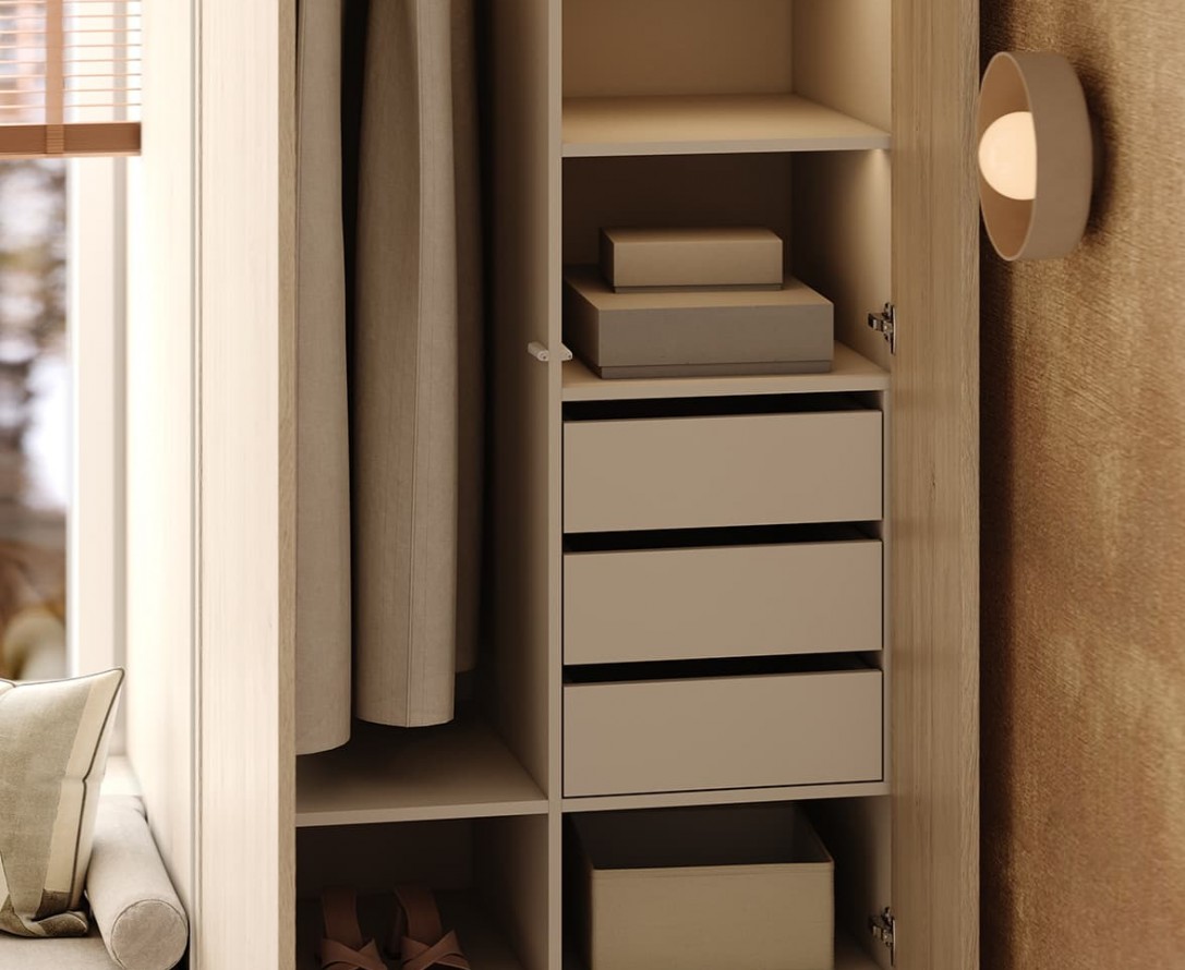 ГАРДЕРОБНЫЙ ШКАФ 20